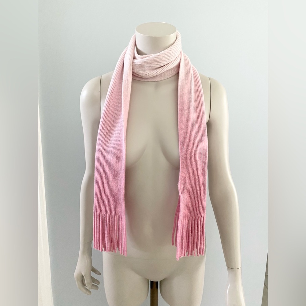 Vintage Y2K Pink and White Gradient Tassel Scarf